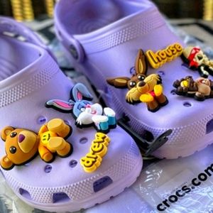 Justin beiber with drew house crocs and socks!